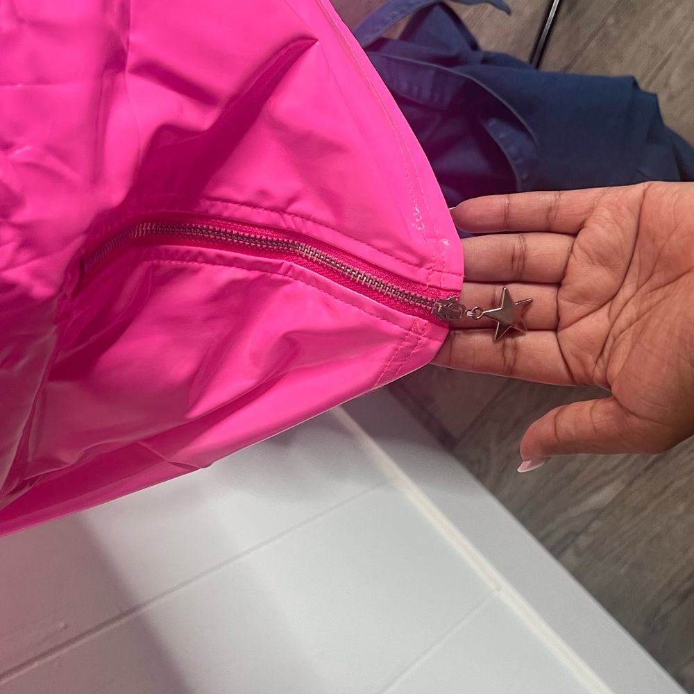 Forever 21 Neon Pink Mini Skirt - Picture 3 of 4